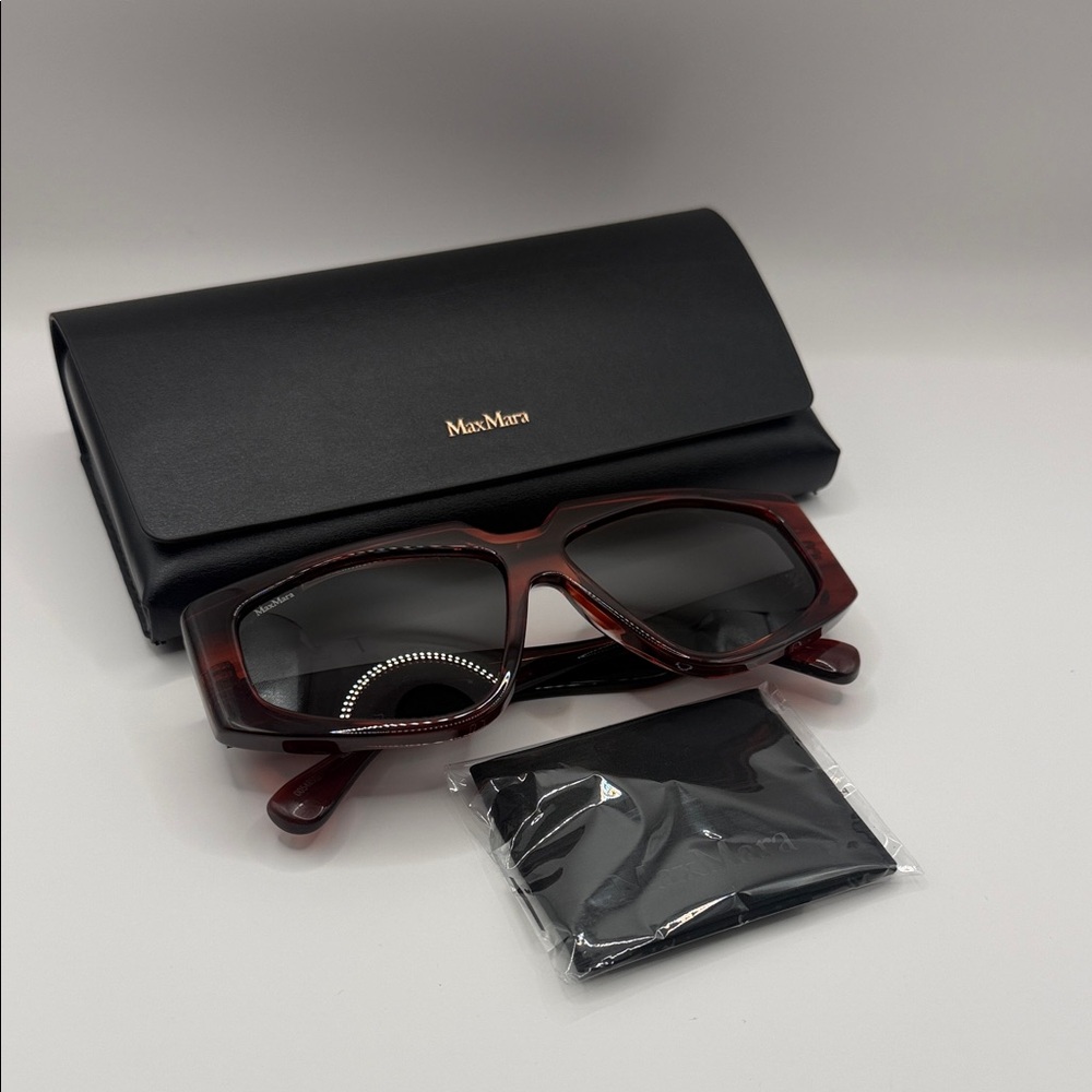 MaxMara Women's Glasses in Dark Brown